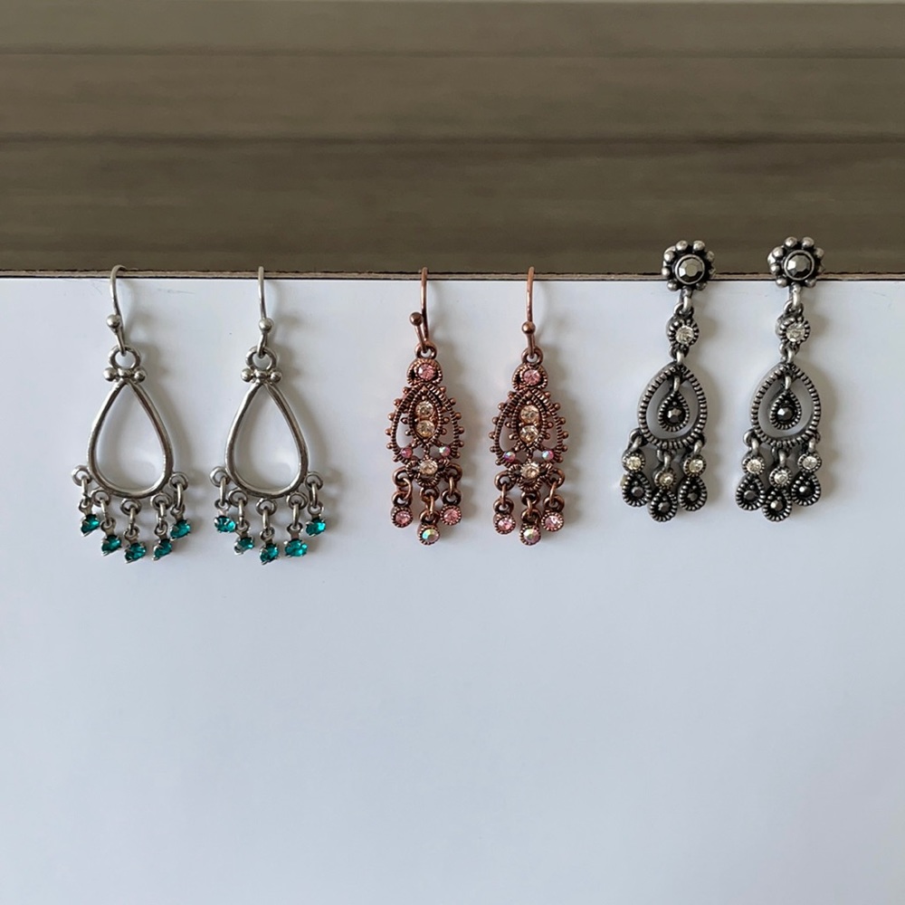 Set of 3 Pairs of Dangling Fashion Earrings - Picture 6 of 6